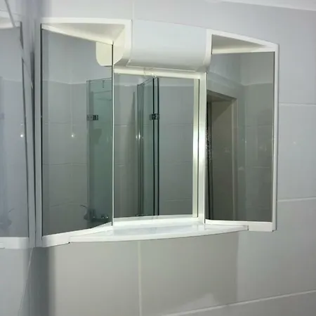 4 Rent アパート *