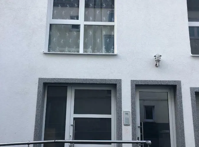 4 Rent *
